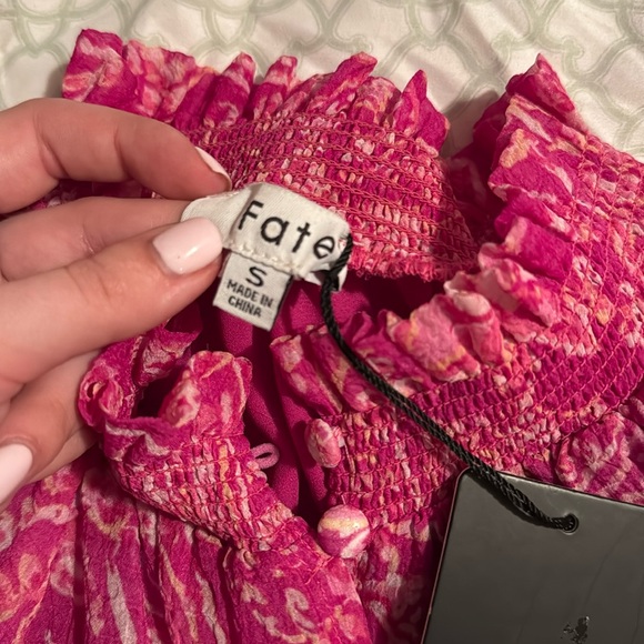 Fate Fuchsia Paisley Dress - Picture 6 of 6